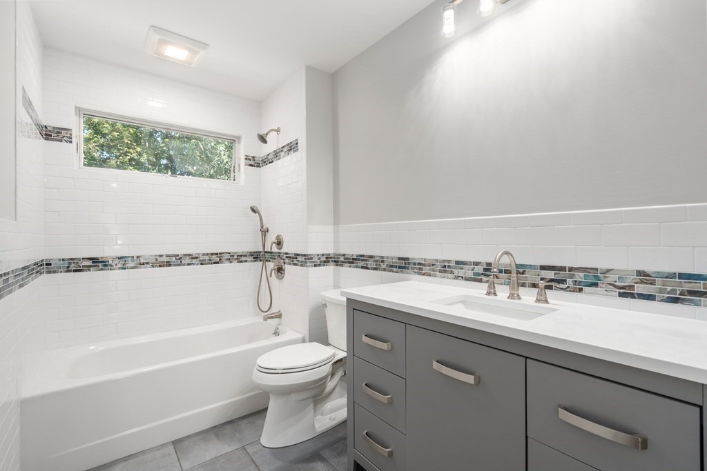 20 Dean Road Wayland, MA 01778 - Photo 17 of 31 Gallery Image 17