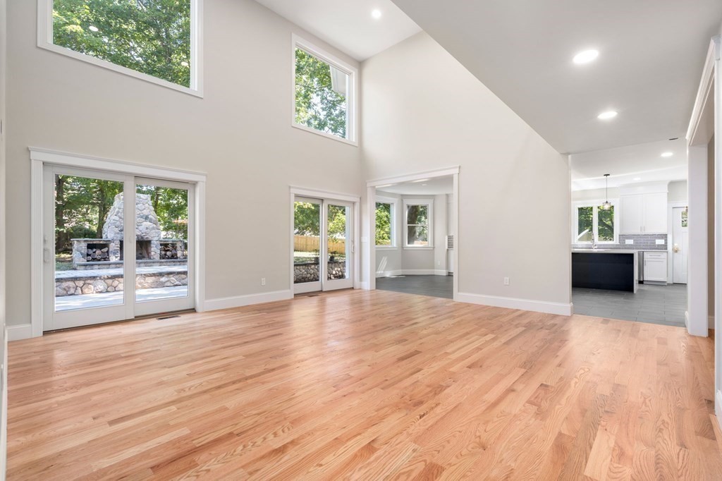 20 Dean Road Wayland, MA 01778 - Photo 3 of 31 Gallery Image 3
