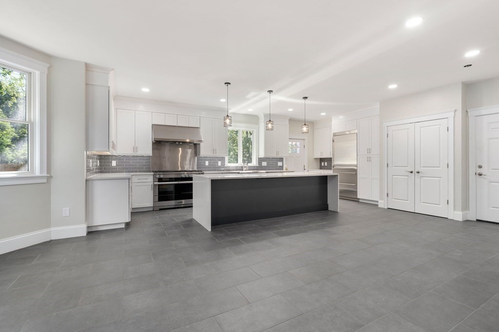 20 Dean Road Wayland, MA 01778 - Photo 8 of 31 Gallery Image 8