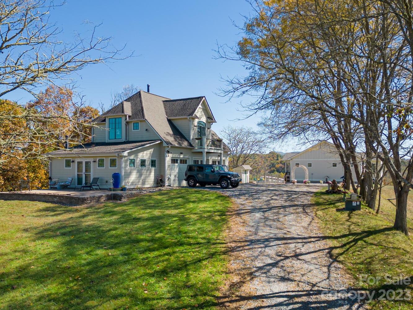 544 Gravel Pit Road, Marshall, NC 28753 Compass