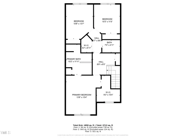 a view of house with a yard