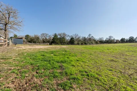 $950,000 | 180 Bradley Lane, Rosanky, TX 78953