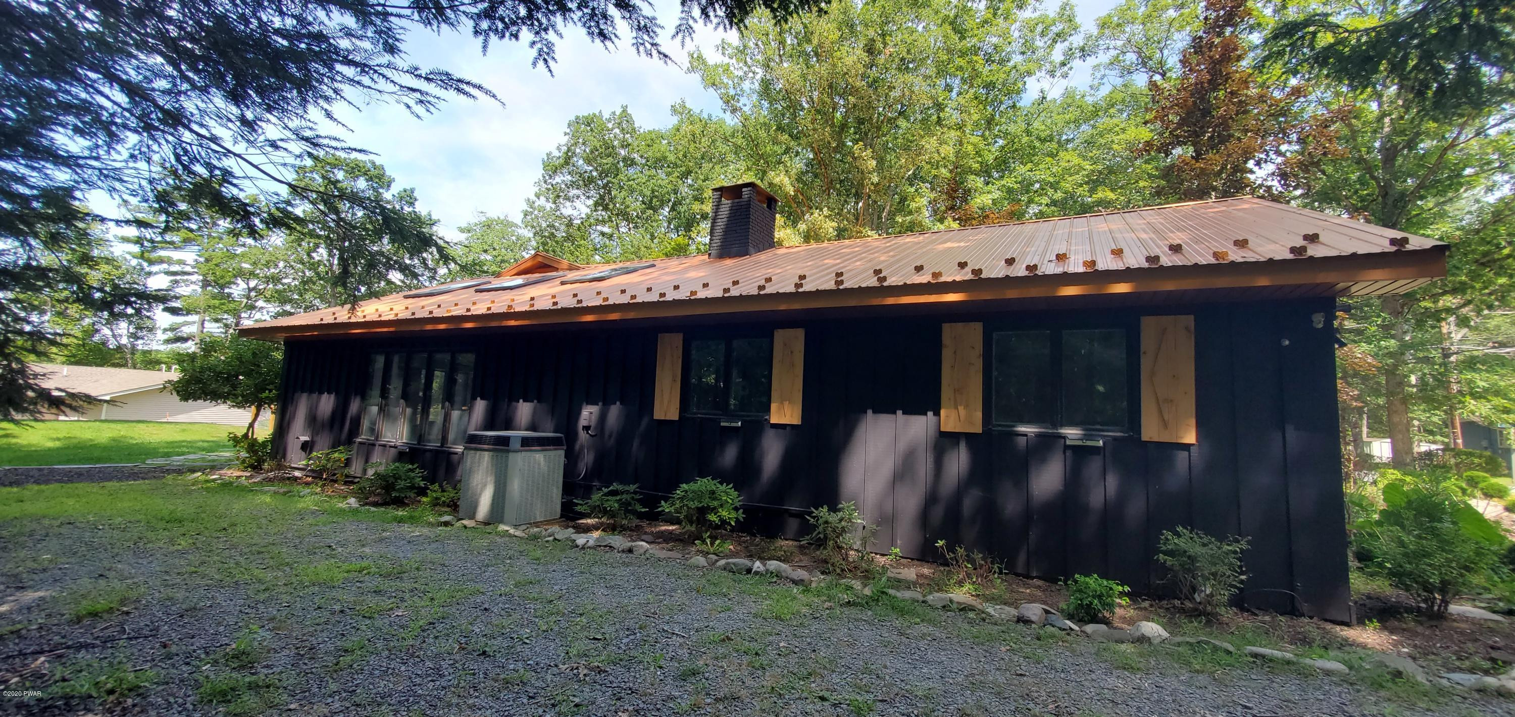 101 Slaymaker Road Milford, PA 18337 - Photo 35 of 71 Side view