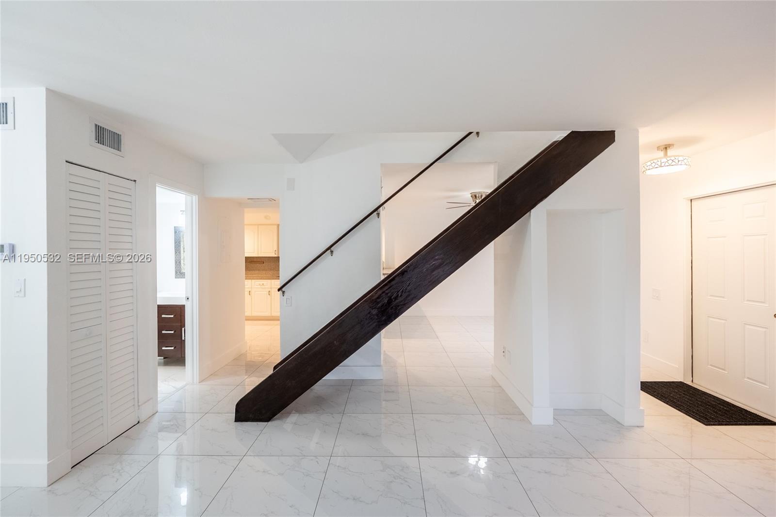 6534 Southwest 114th Place, Unit G75 Miami, FL 33173 - Photo 11 of 52 a view of entryway