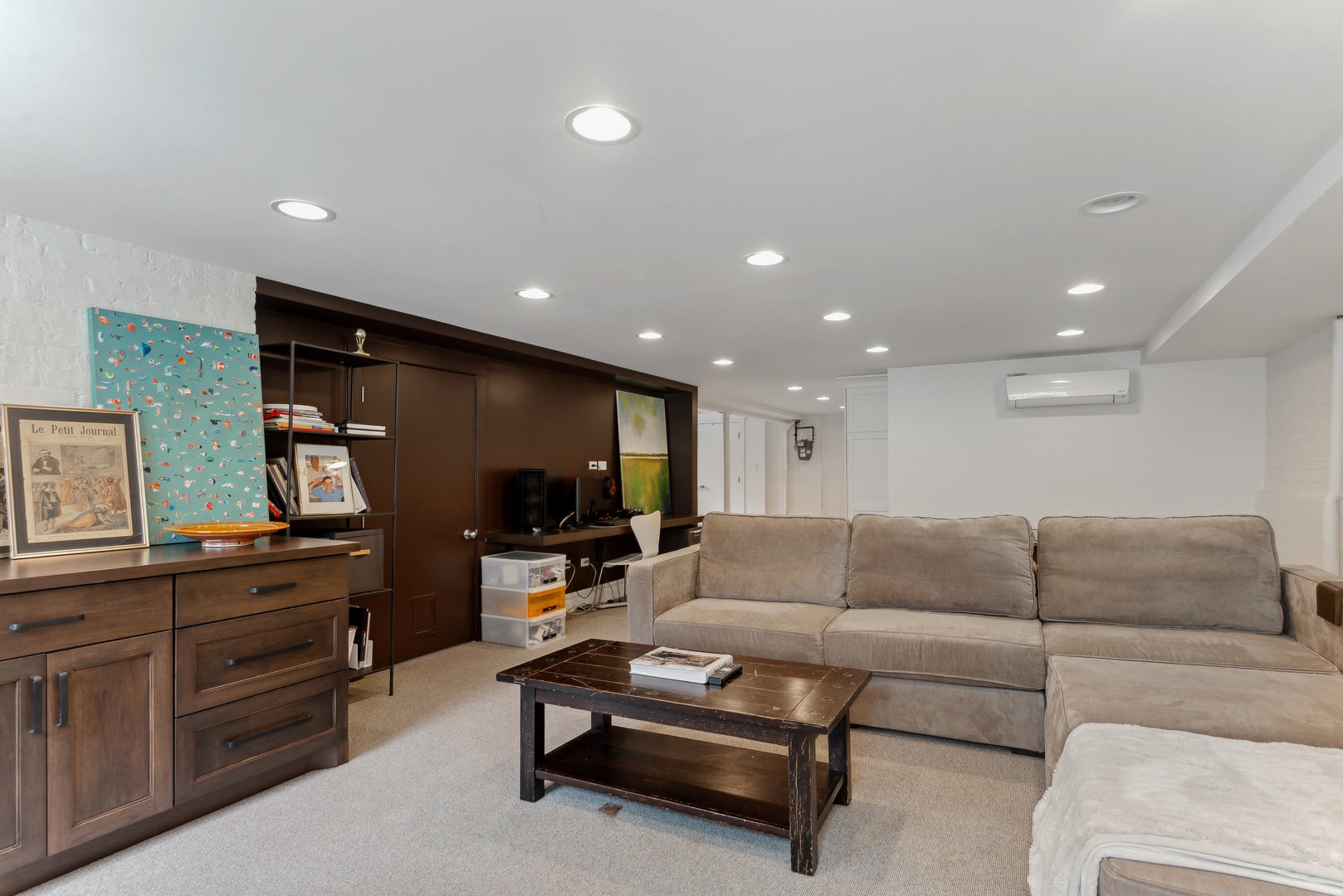 1465 West Cullom Avenue Chicago, IL 60613 - Photo 34 of 54 a living room with furniture and a flat screen tv