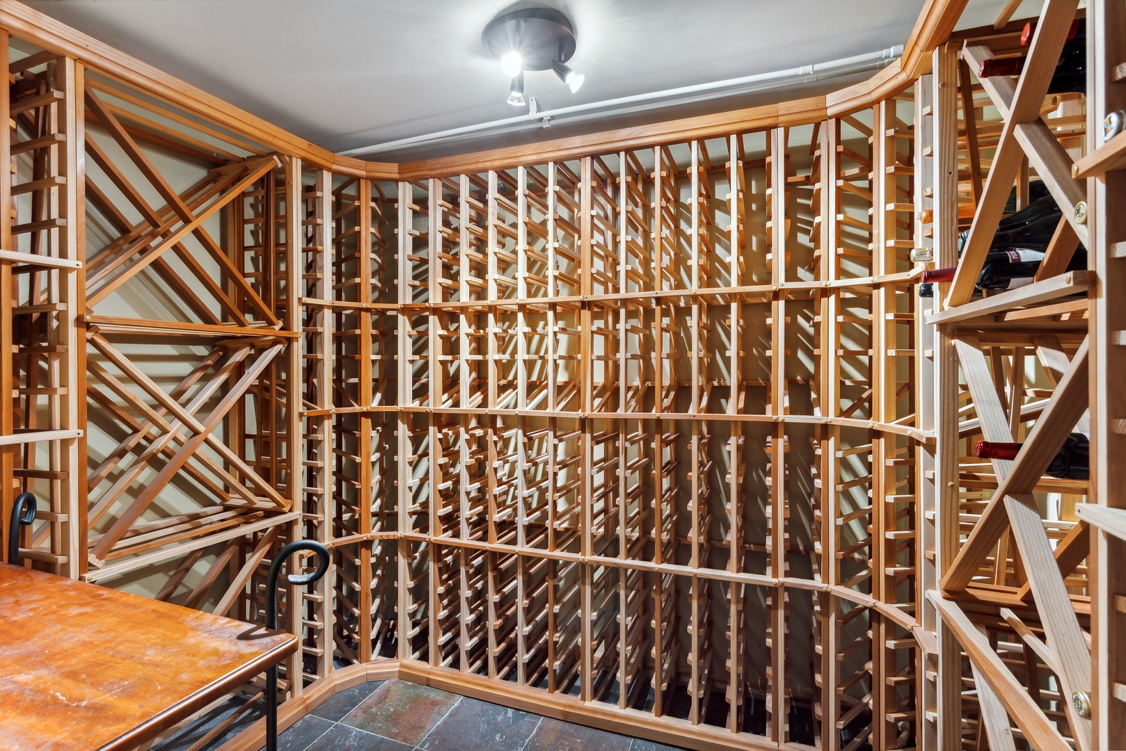 1465 West Cullom Avenue Chicago, IL 60613 - Photo 36 of 54