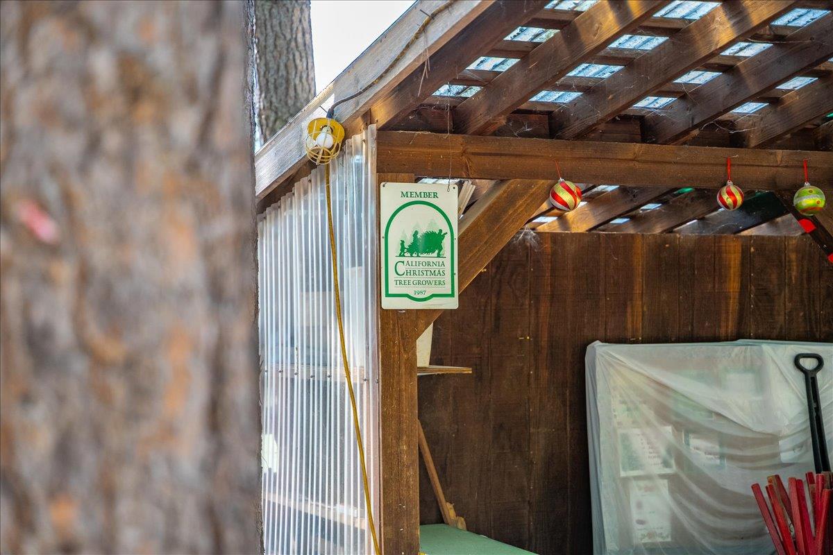 30100 Foresthill Road Foresthill, CA 95631 - Photo 16 of 89 a view of entryway
