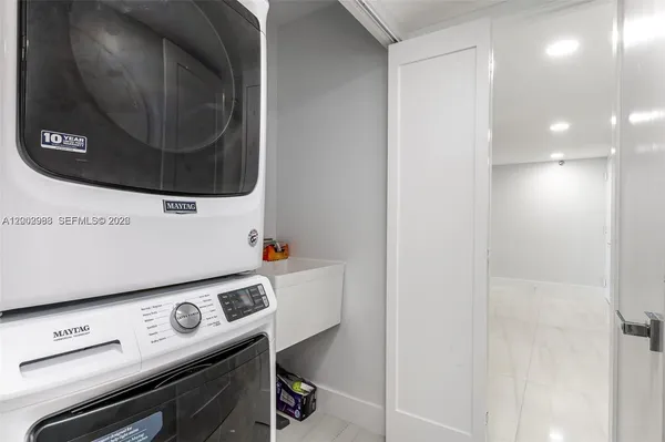 $10,000 | 3912 South Ocean Boulevard, Unit 306, Highland Beach, FL 33487