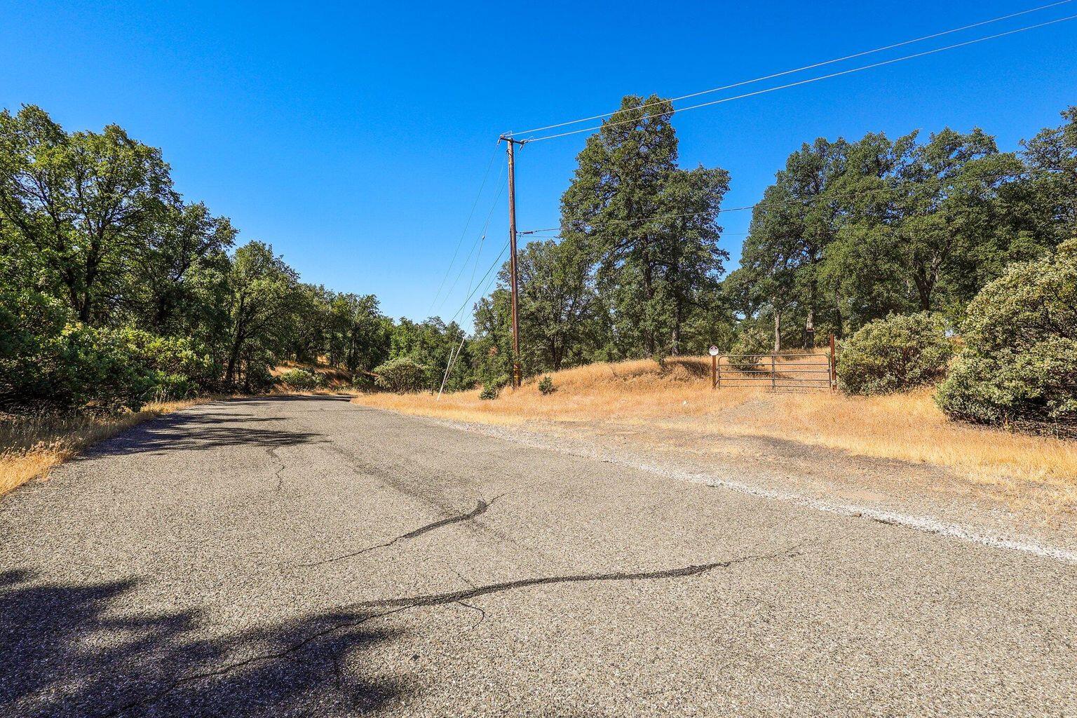 Bernard Way Redding, CA 96003 - Photo 10 of 11