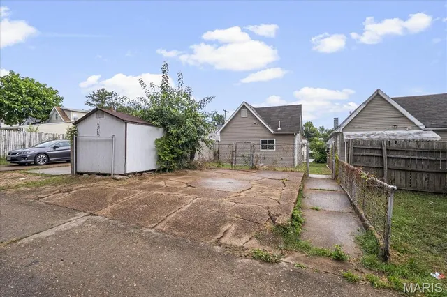 $99,900 | 4028 Schiller Place, St. Louis, MO 63116