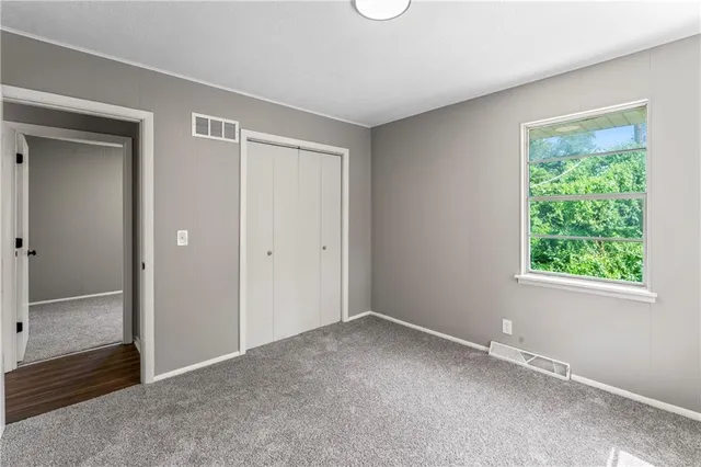 $295,000 | 14832 East Nickell Avenue, Independence, MO 64050