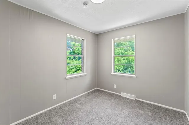 $295,000 | 14832 East Nickell Avenue, Independence, MO 64050