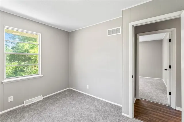 $295,000 | 14832 East Nickell Avenue, Independence, MO 64050