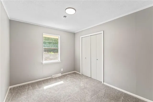 $295,000 | 14832 East Nickell Avenue, Independence, MO 64050