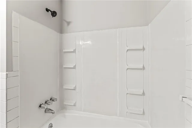 $295,000 | 14832 East Nickell Avenue, Independence, MO 64050