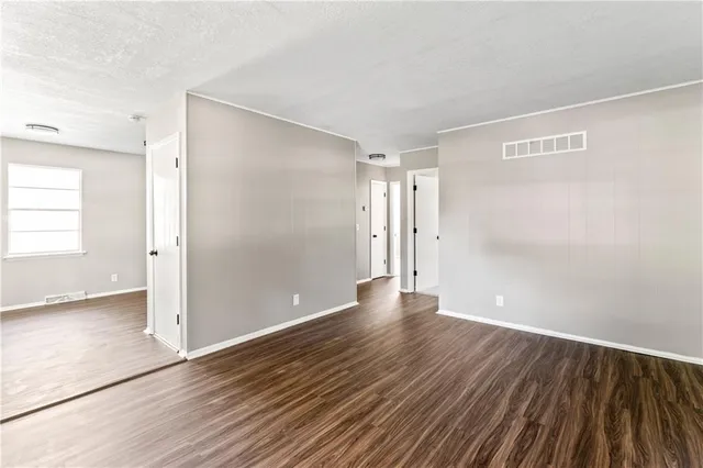 $295,000 | 14832 East Nickell Avenue, Independence, MO 64050