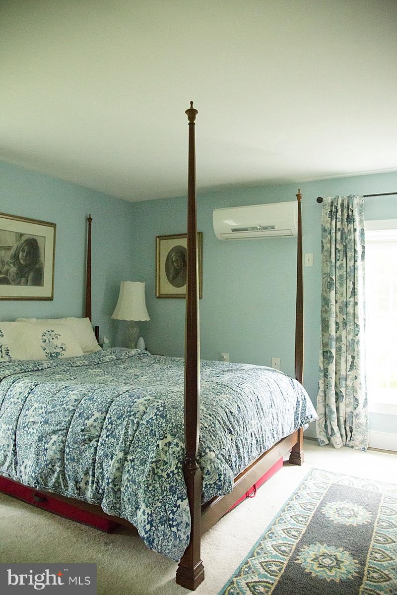 11622 Harp Road Hagerstown, MD 21742 - Photo 20 of 25 In-law Suite Bedroom