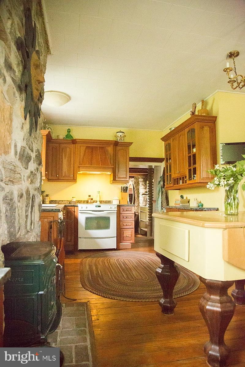 11622 Harp Road Hagerstown, MD 21742 - Photo 22 of 25 Kitchen
