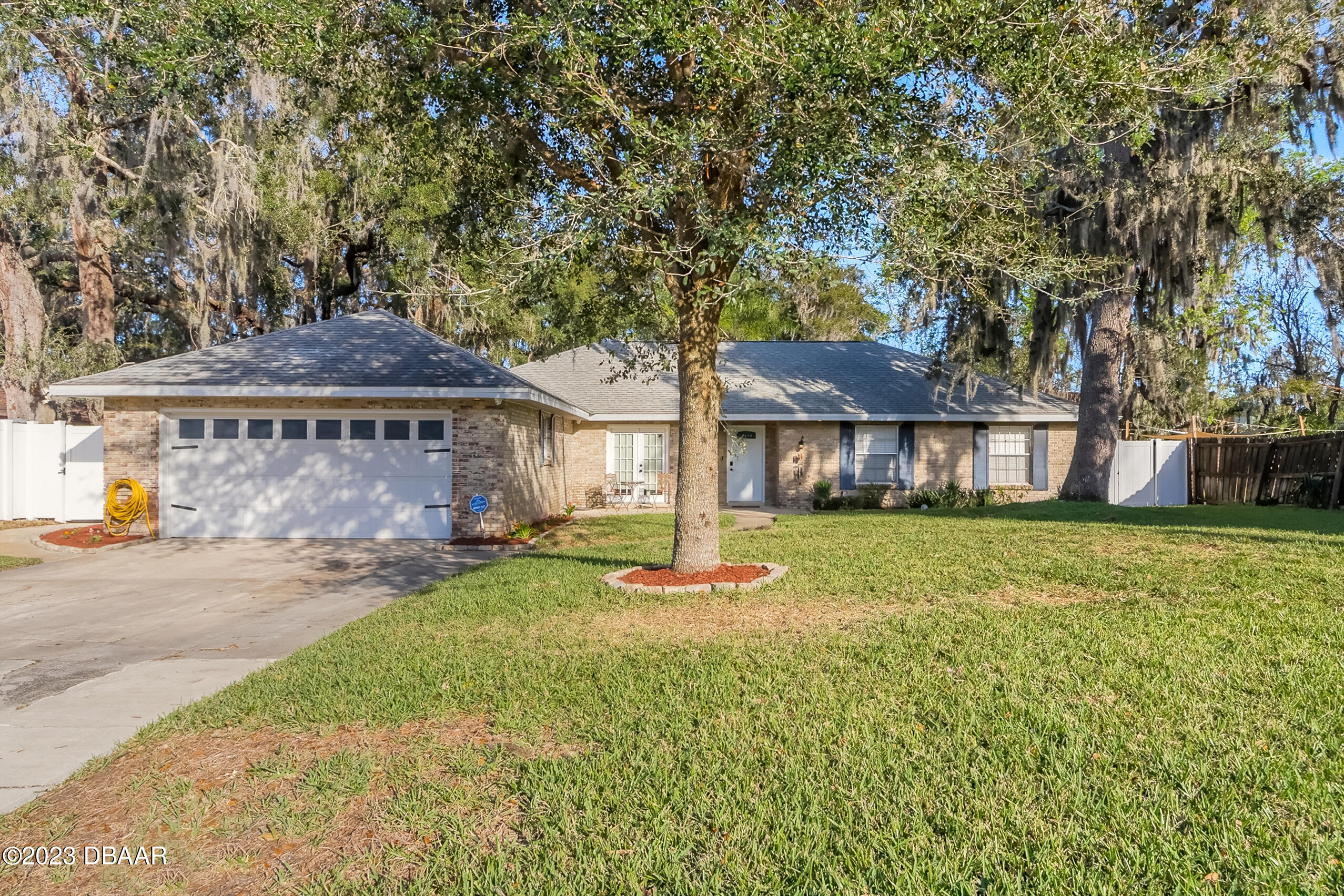 12 Twin River Drive, Ormond Beach, FL 32174 Compass