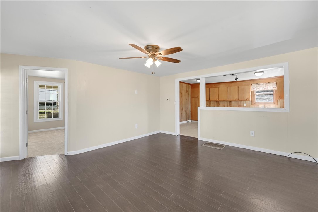 607 Looperville Road Piedmont, SC 29673 - Photo 10 of 28 Gallery Image 10