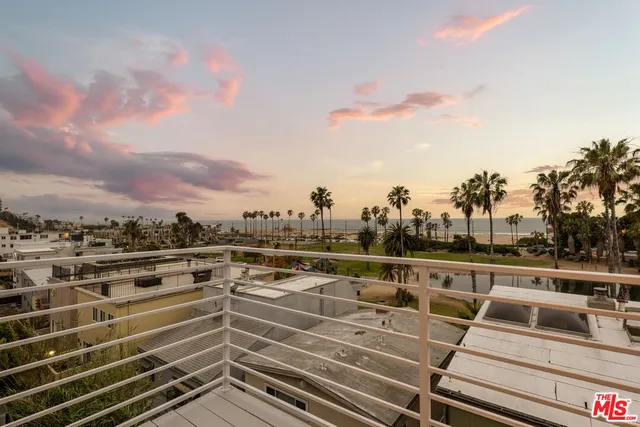 $2,995,000 | 6624 Vista Del Mar, Playa del Rey, CA 90293