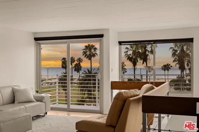 $2,995,000 | 6624 Vista Del Mar, Playa del Rey, CA 90293