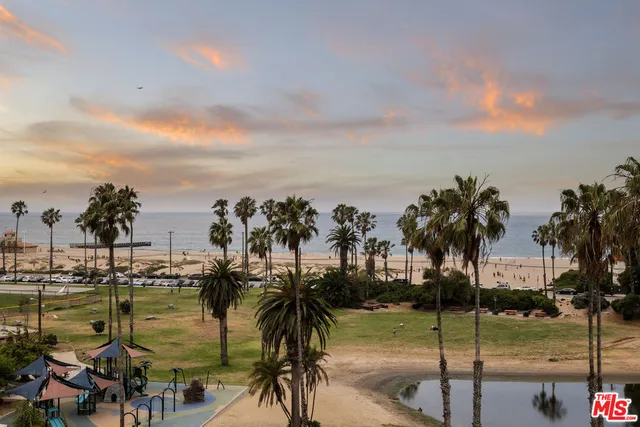 $2,995,000 | 6624 Vista Del Mar, Playa del Rey, CA 90293