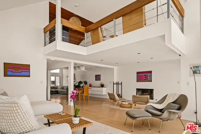 $2,995,000 | 6624 Vista Del Mar, Playa del Rey, CA 90293