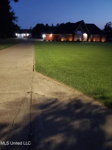 $415,000 | 3225 Threatt Drive, Olive Branch, MS 38654