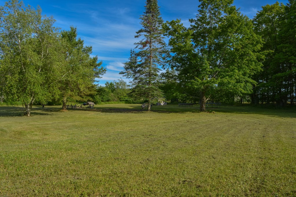 3917 East Town Line Road Sturgeon Bay, WI 54235 - Photo 8 of 13