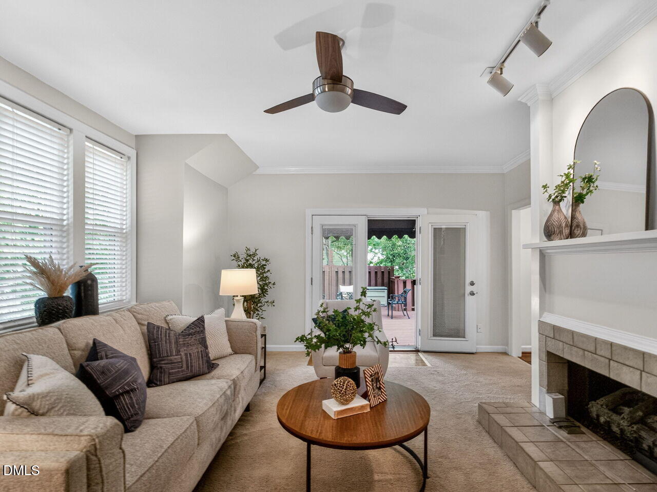 5953 Sentinel Drive Raleigh, NC 27609 - Photo 7 of 33 007-1280x960-living-room
