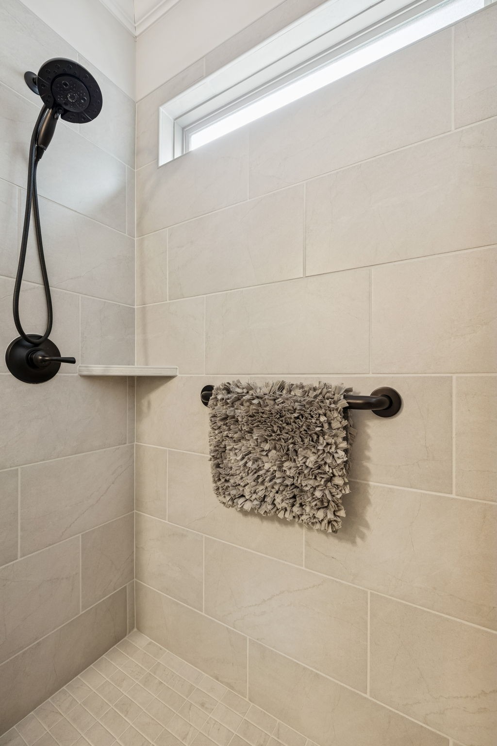 892 Meadow Crest Way Lebanon, TN 37090 - Photo 7 of 47 a bathroom with a shower