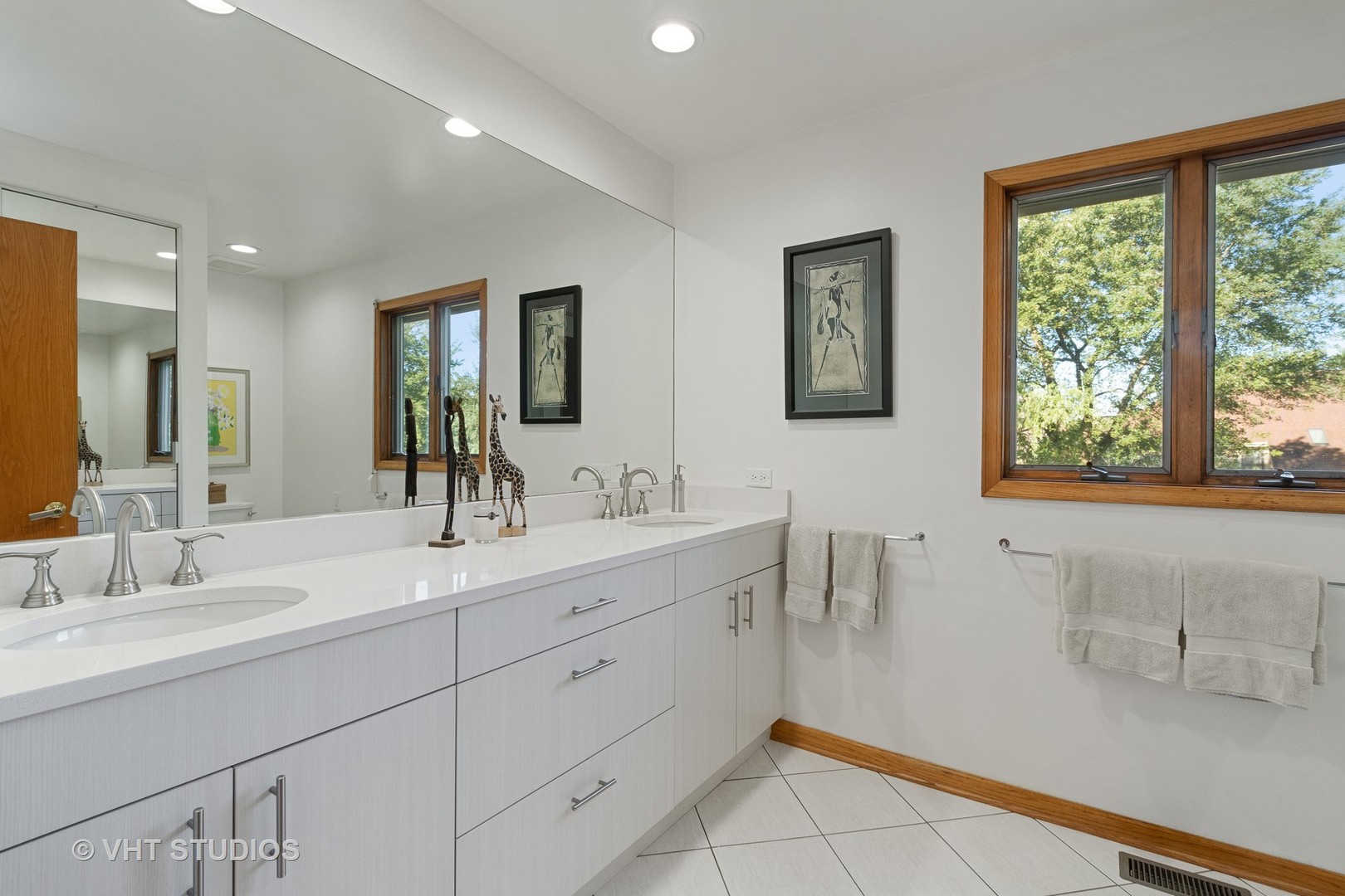 1310 West Hill Road Palatine, IL 60067 - Photo 14 of 22