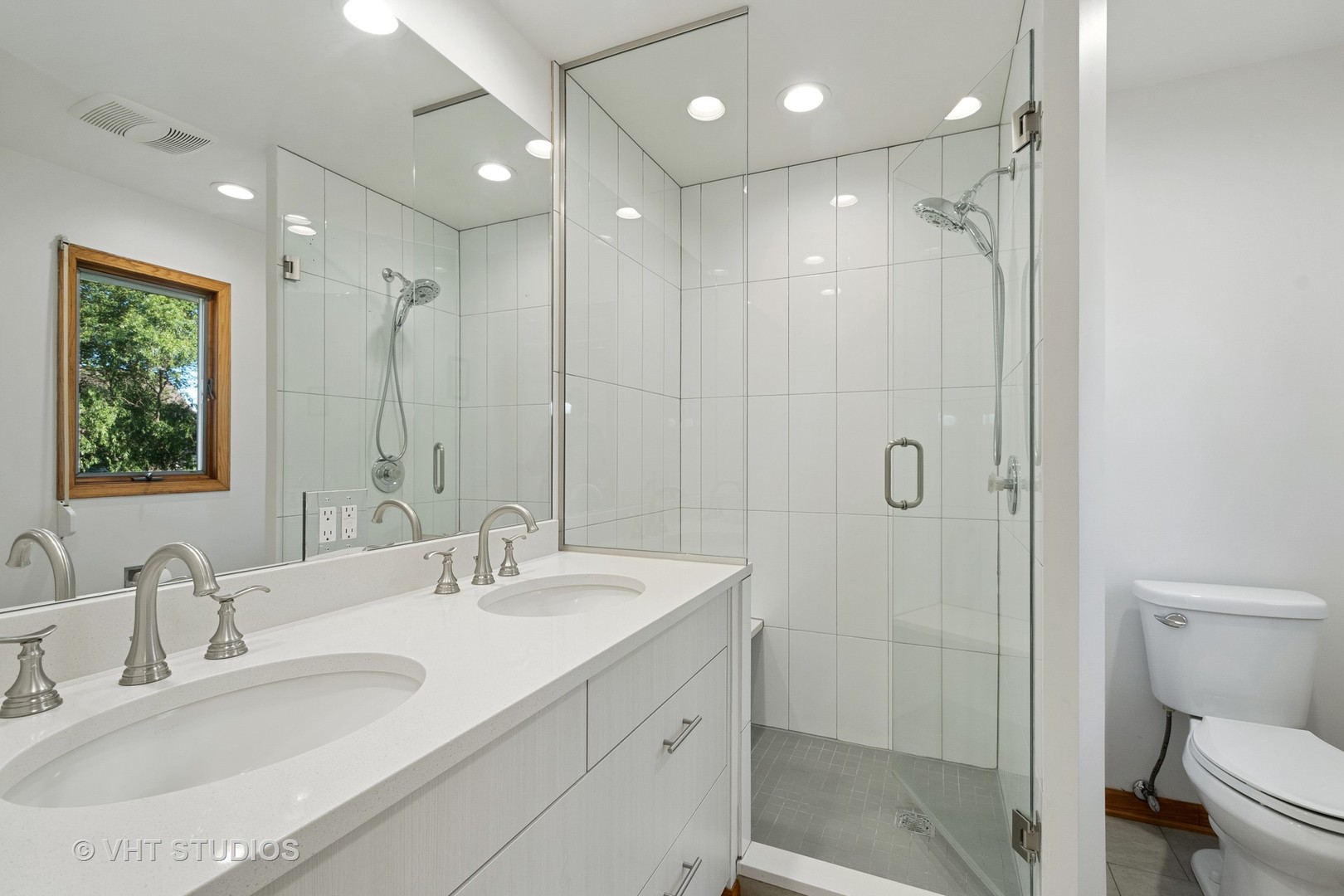 1310 West Hill Road Palatine, IL 60067 - Photo 10 of 22