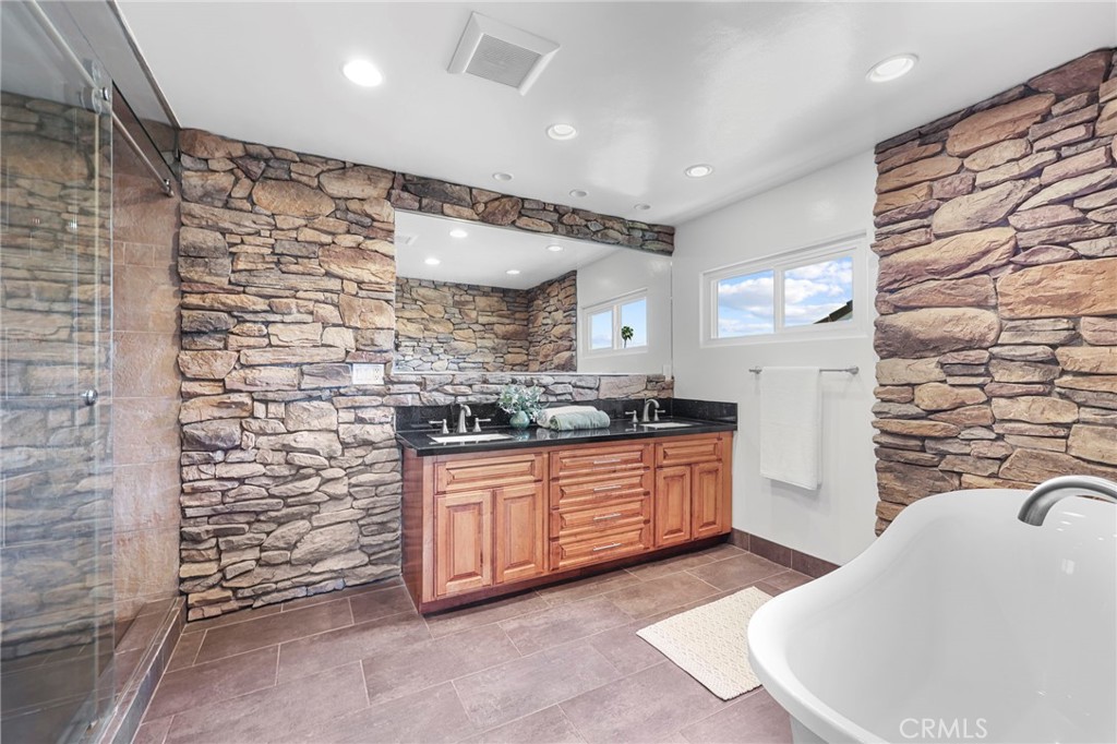 13091 Ranchwood Road Tustin, CA 92782 - Photo 11 of 22