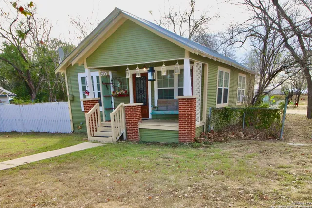 $179,500 | 15132 Magnolia Street, Lytle, TX 78052