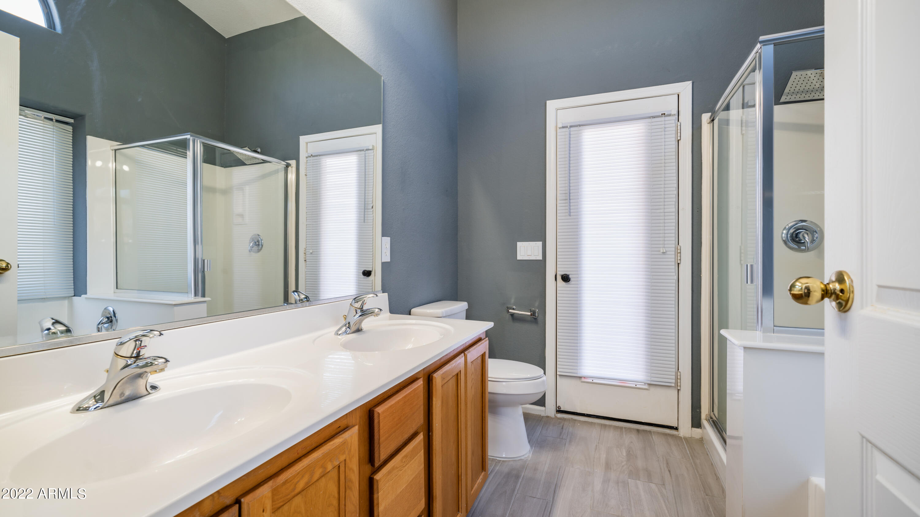 42430 Chambers Drive Maricopa, AZ 85138 - Photo 11 of 19 MBAthroom
