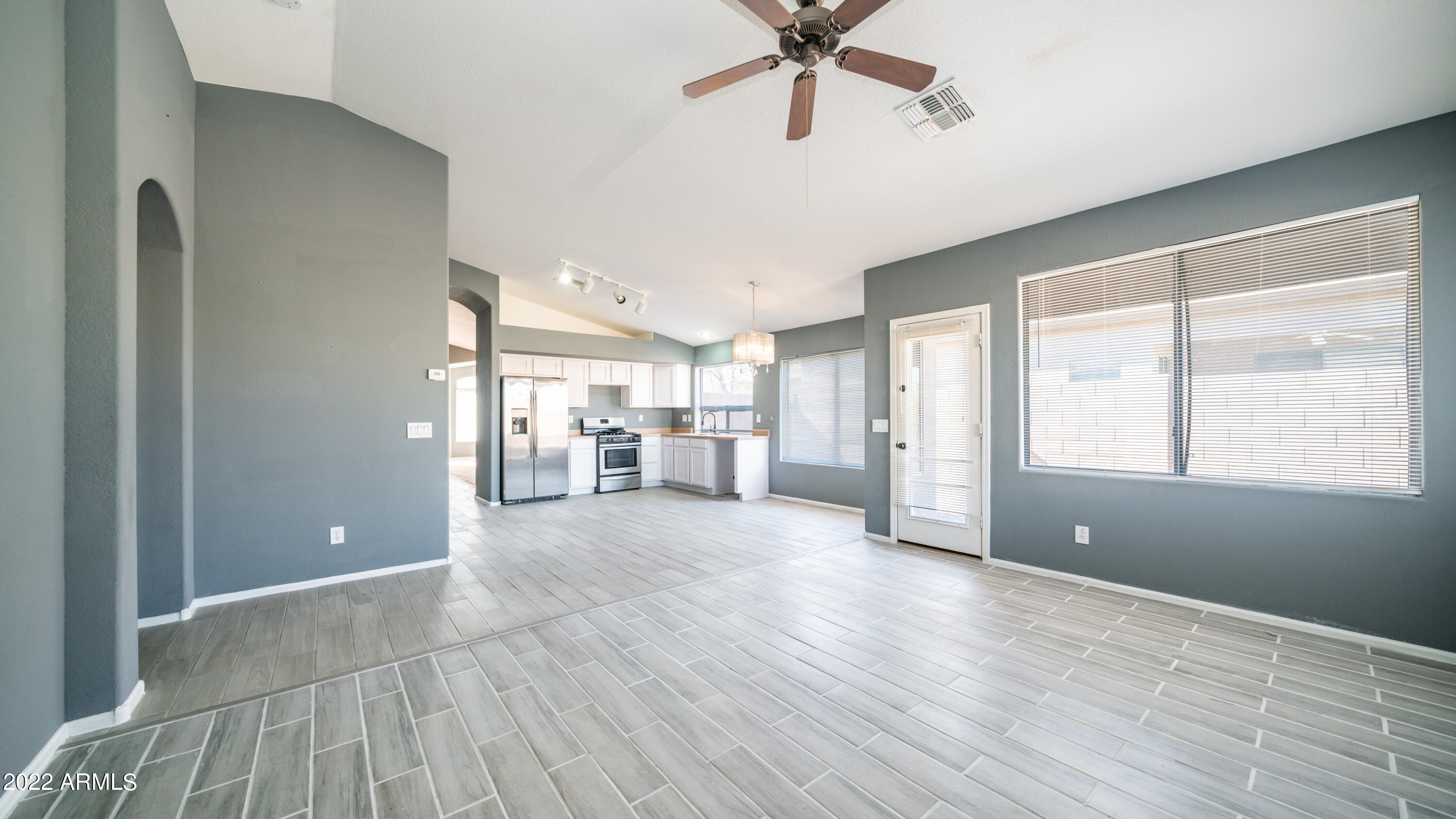 42430 Chambers Drive Maricopa, AZ 85138 - Photo 8 of 19 Family Room