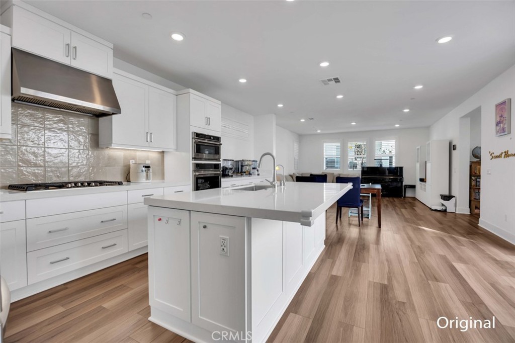 166 Sash Irvine, CA 92618 - Photo 13 of 37