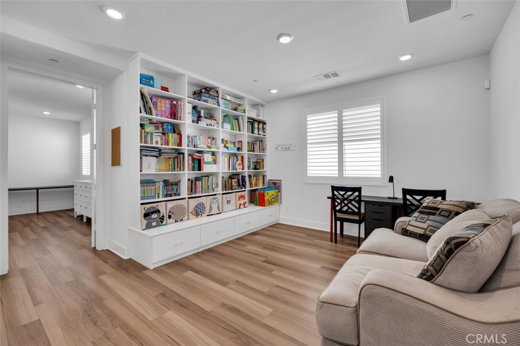 166 Sash Irvine, CA 92618 - Photo 17 of 37