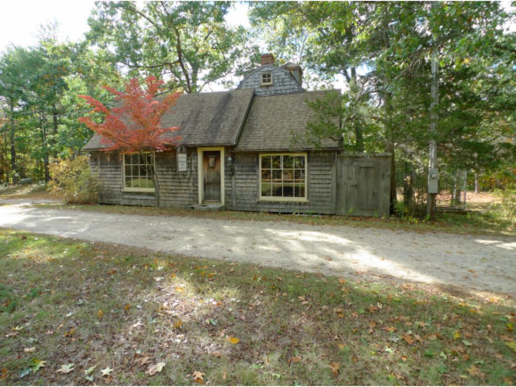 84 Newfields Road Exeter, NH 03833 - Photo 2 of 34