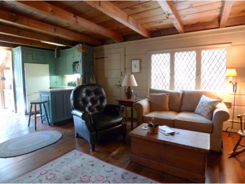 84 Newfields Road Exeter, NH 03833 - Photo 6 of 34