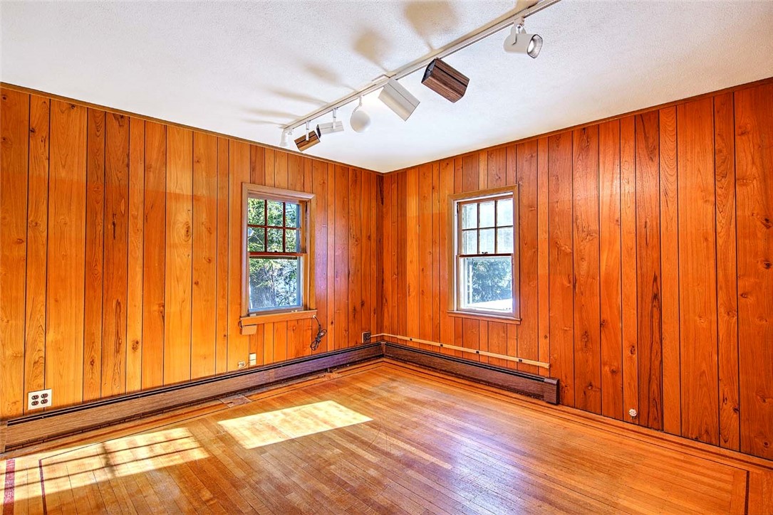 39 Harwich Road Providence, RI 02906 - Photo 32 of 50