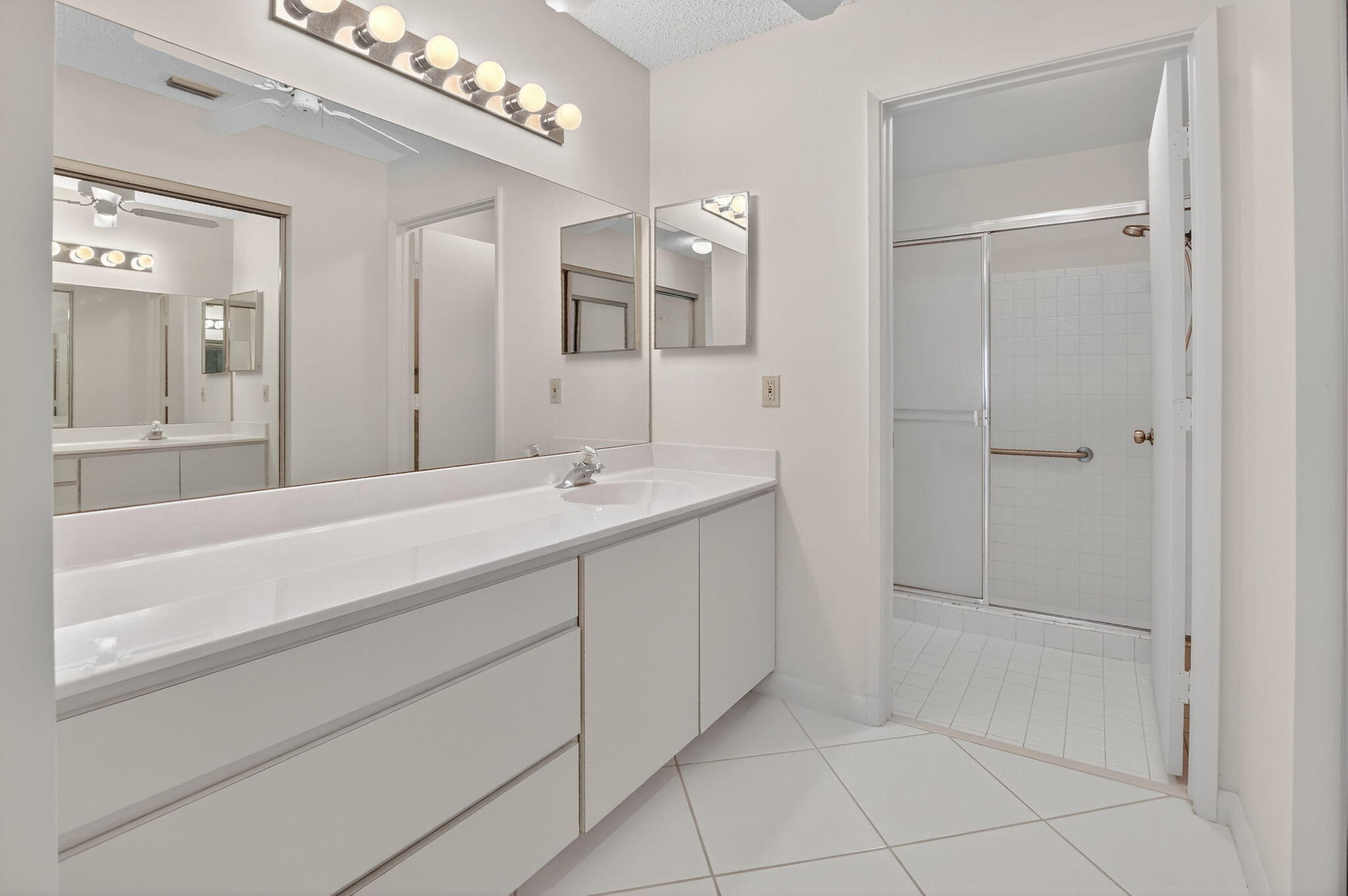 8129 Springtree Road Boca Raton, FL 33496 - Photo 21 of 65 21-web-or-mls-DSC_1136