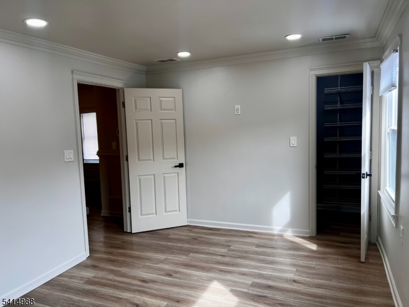 51 Delaware Street Elizabeth Port, NJ 07206 - Photo 11 of 19