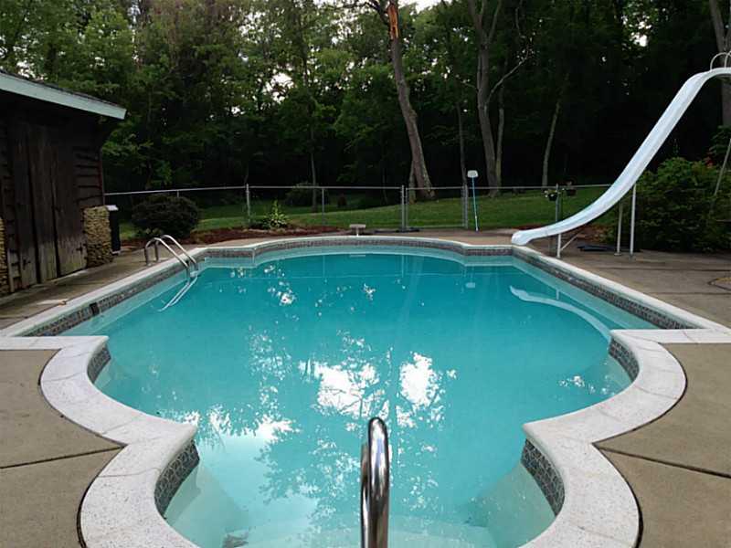595 Hecla Road Mount Pleasant, PA 15666 - Photo 5 of 25 Swimming Pool/Hot Tub/Sauna.