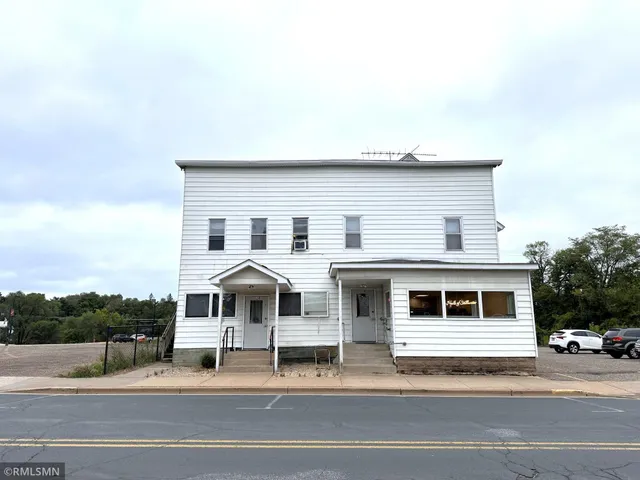 $975 | 118 Spring Street, Unit 1, Somerset, WI 54025