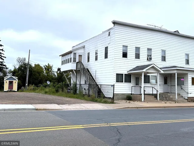 $975 | 118 Spring Street, Unit 1, Somerset, WI 54025