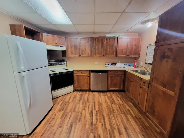 $975 | 118 Spring Street, Unit 1, Somerset, WI 54025