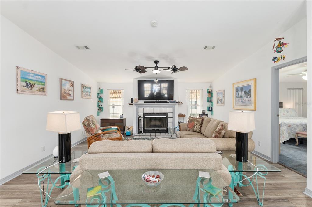 563 Southwest 78th Court Ocala, FL 34474 - Photo 6 of 58
